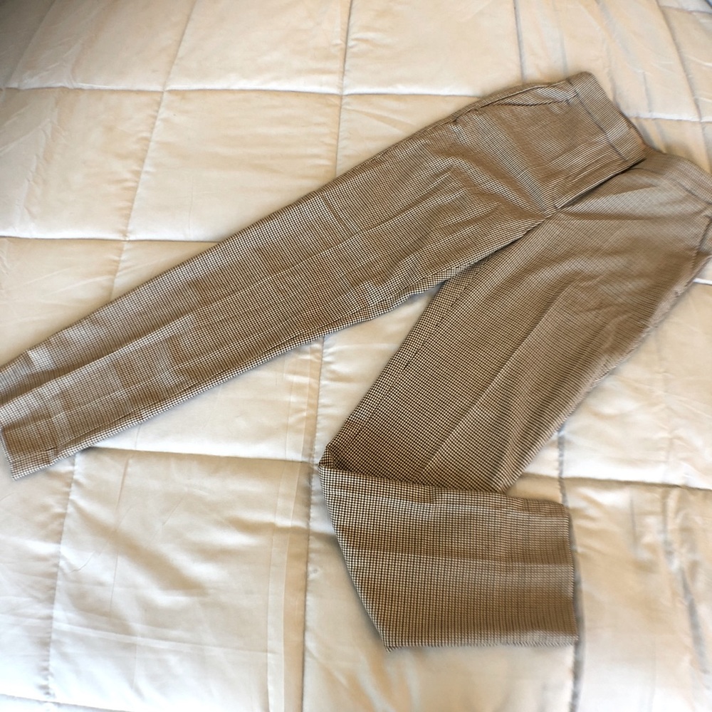 H&M Plaid Style Pleated Plants